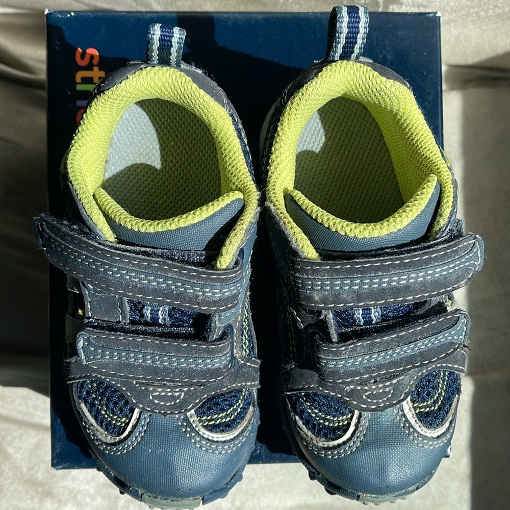 Stride Rite sneaker w/box- worn once - size 6.5 baby